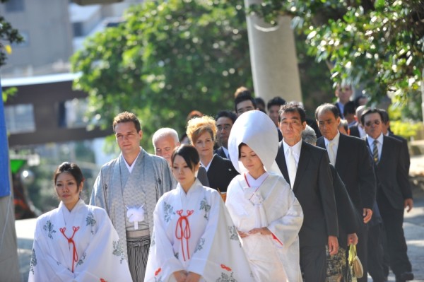 琉球八杜の一つである聖地での厳かな挙式の始まり！！